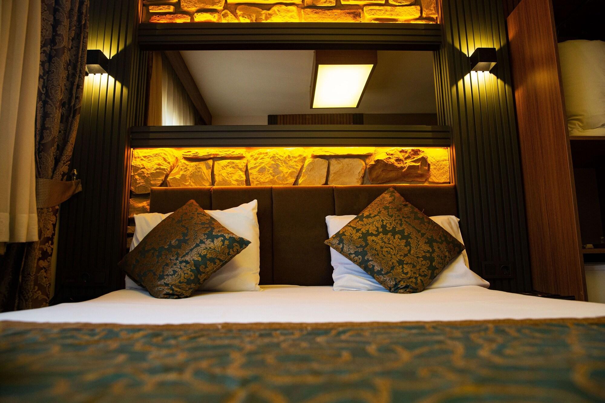 Emirtimes Hotel Kadikoey Provincia di Provincia di Istanbul Esterno foto