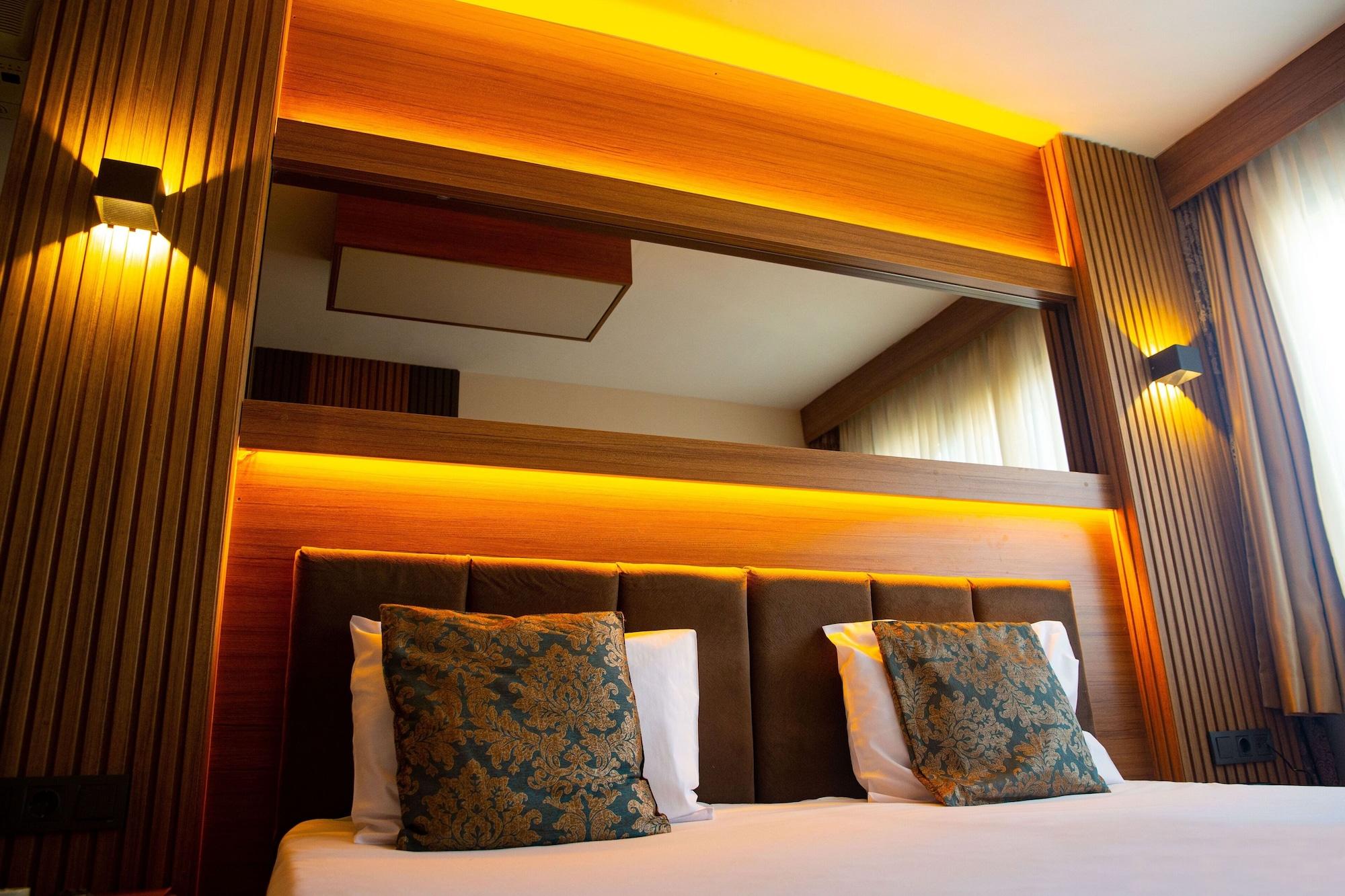 Emirtimes Hotel Kadikoey Provincia di Provincia di Istanbul Esterno foto